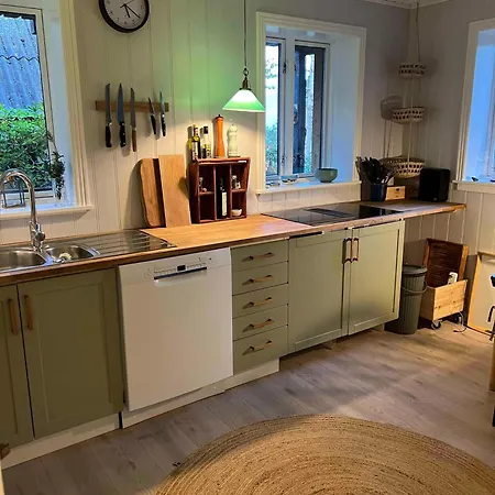 Renovated Family In Listed - Close To Sea Svaneke