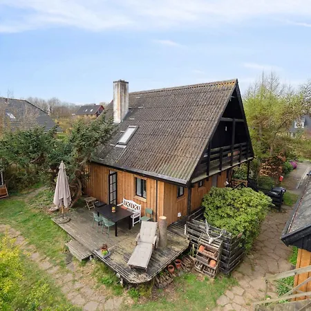 Renovated Family In Listed - Close To Sea