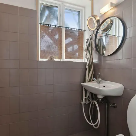 Renovated Family In Listed - Close To Sea Holiday home Svaneke