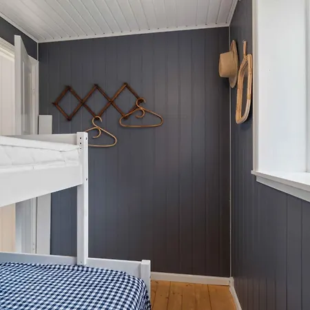 Renovated Family In Listed - Close To Sea Holiday home Svaneke